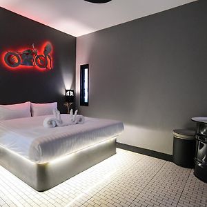 Super Deluxe King Room
